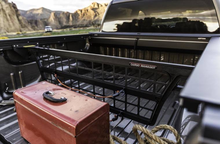 Truck Bed Divider P3606