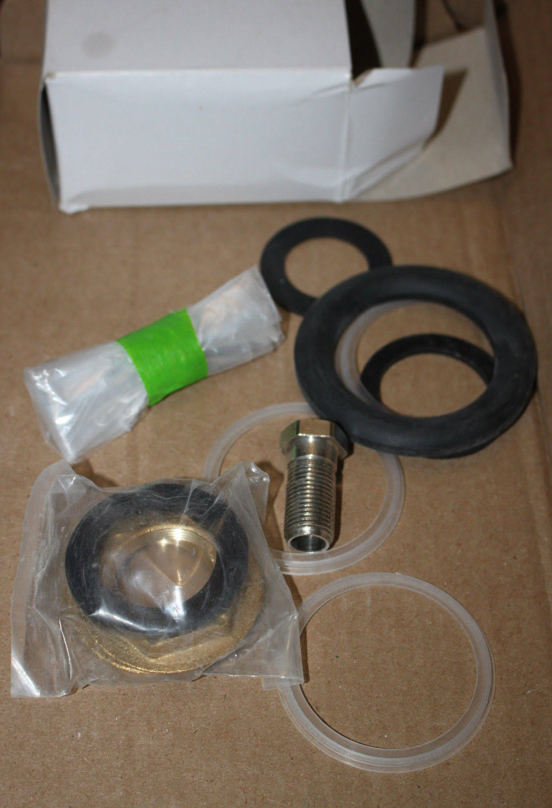 Chrome PVC Drain Kit D745802